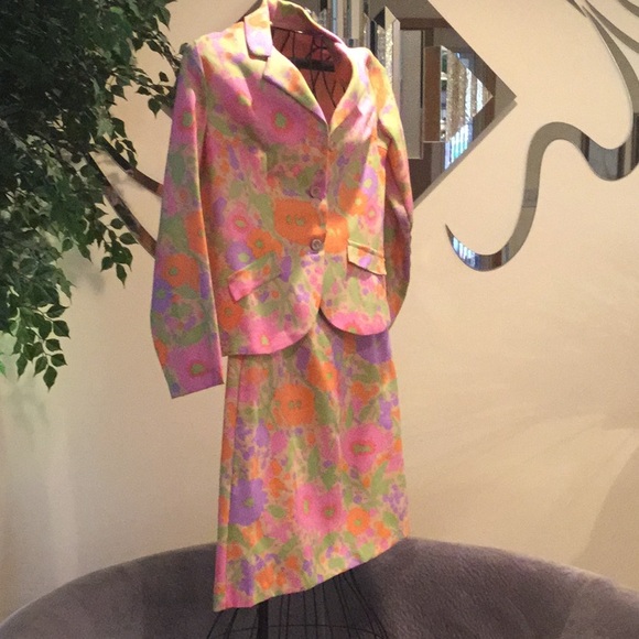 Envi by Belding Corticelli Other - Vintage 2 Piece Floral Suit